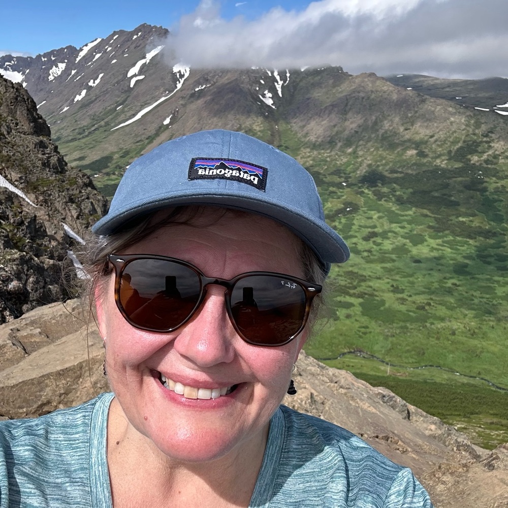 Meet your Posher, Angela